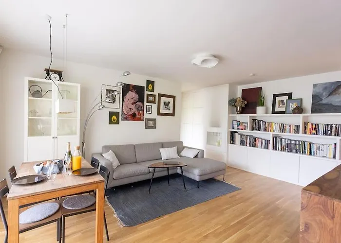 Dream - And Quiet With Ac And Free Parking Garage